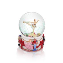 Tipperary Crystal NUT CRACKER 100MM SNOWGLOBE